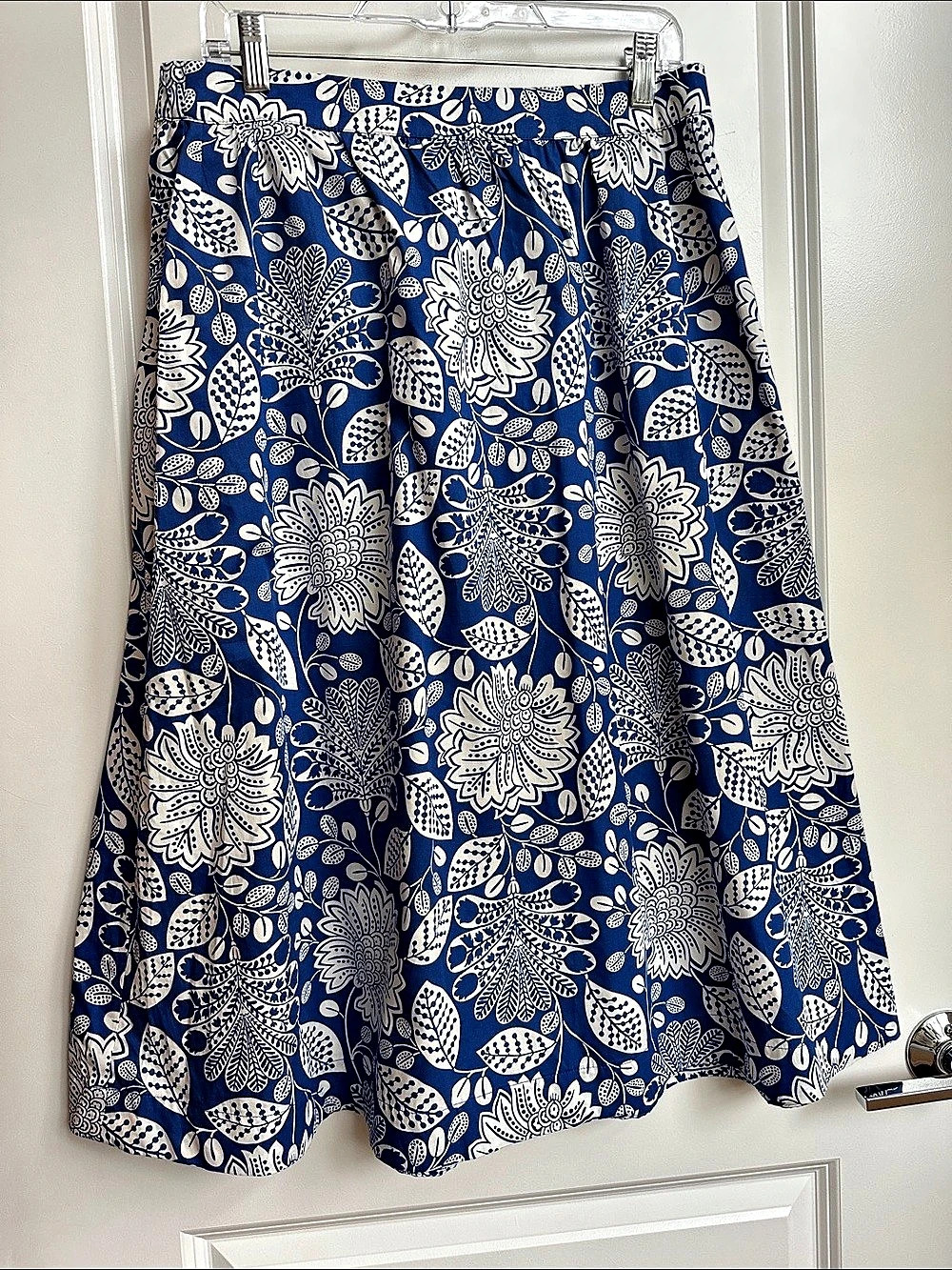 Boden Floral Full Skirt in Blue & White US 10R